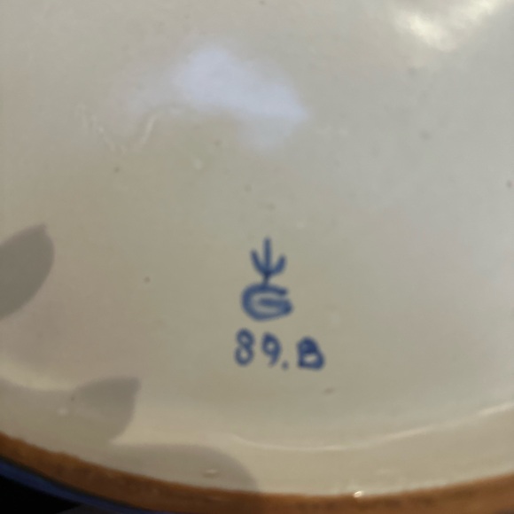 Soup Tureen
Gabriel Sweden Faience Ceramic Tureen - Picture 4 of 5